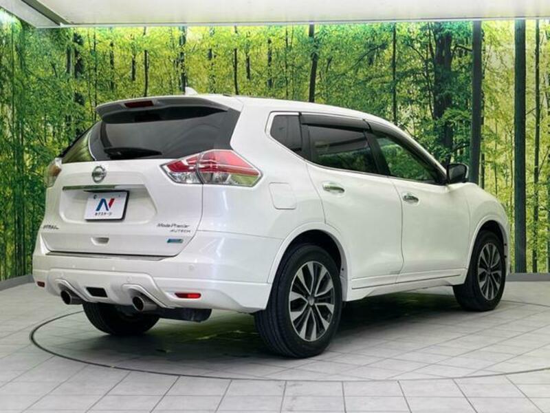 X-TRAIL-16