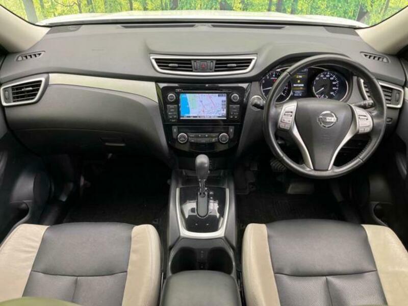 X-TRAIL-1
