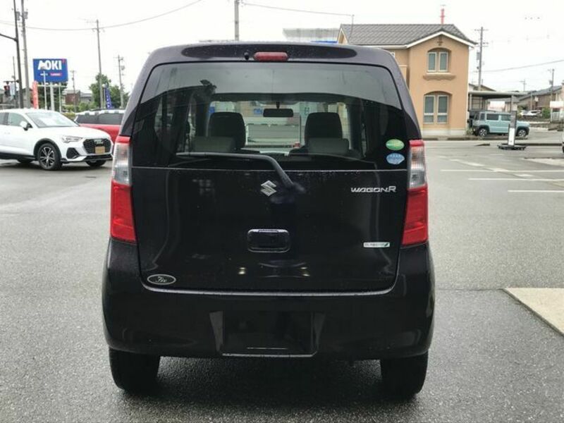 WAGON R-8