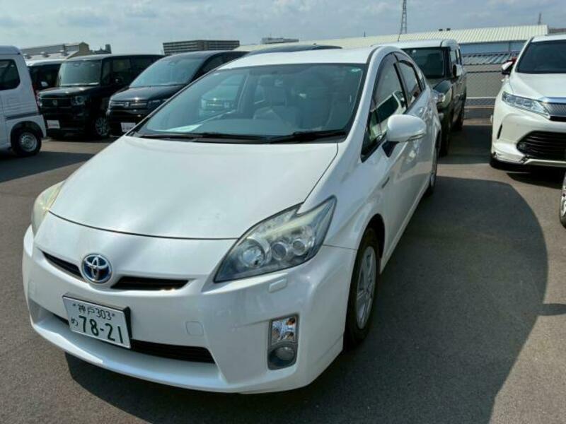 PRIUS-4