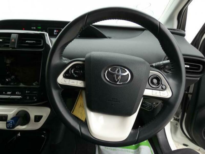 PRIUS-18