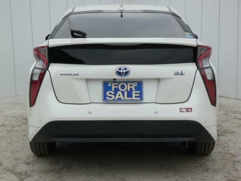 PRIUS-14