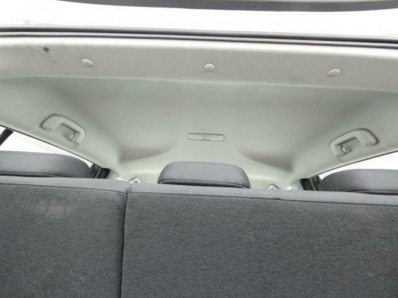 PRIUS-16