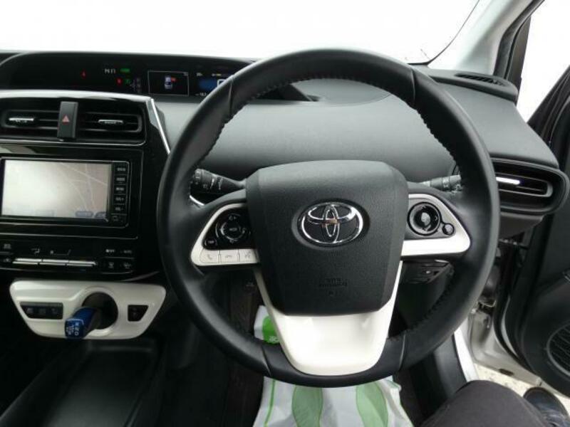PRIUS-18
