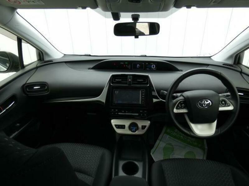 PRIUS-1