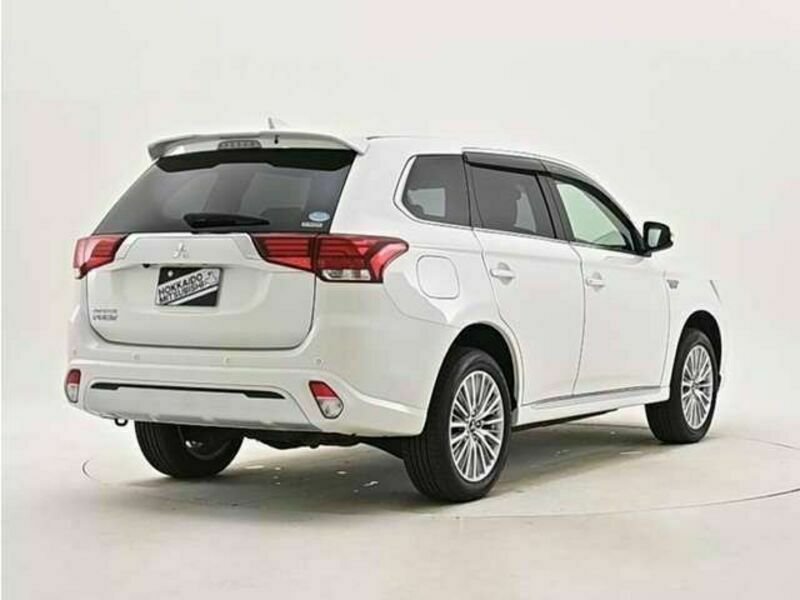 OUTLANDER PHEV