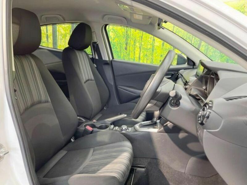 MAZDA2-7
