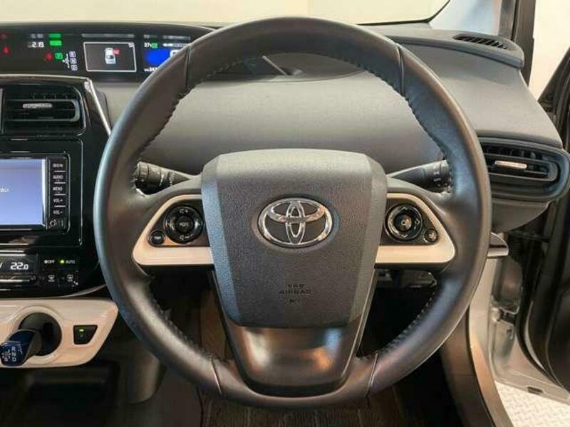 PRIUS-4