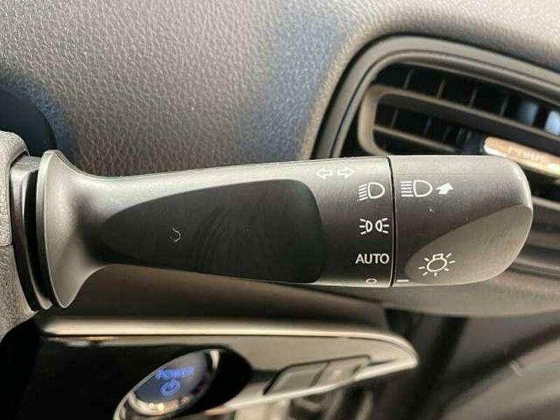 PRIUS-8