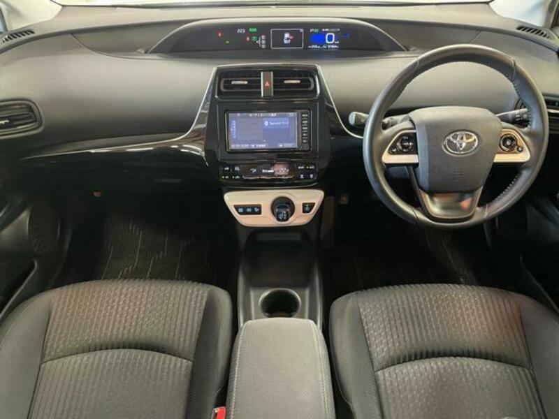 PRIUS-1