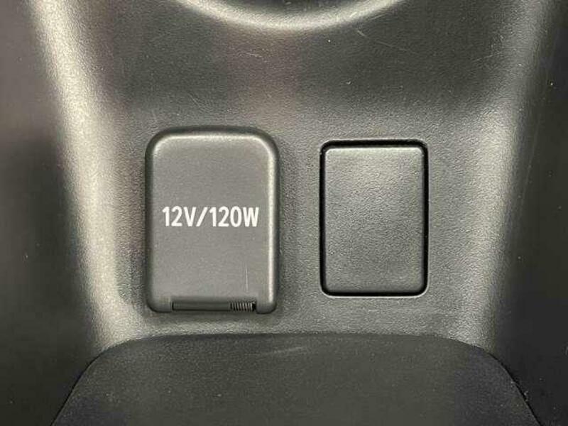 PRIUS-12