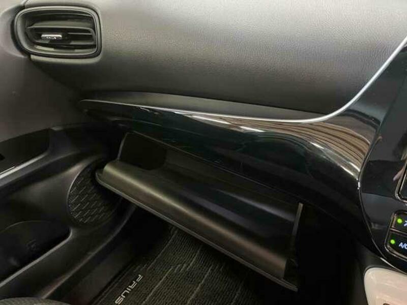 PRIUS-14