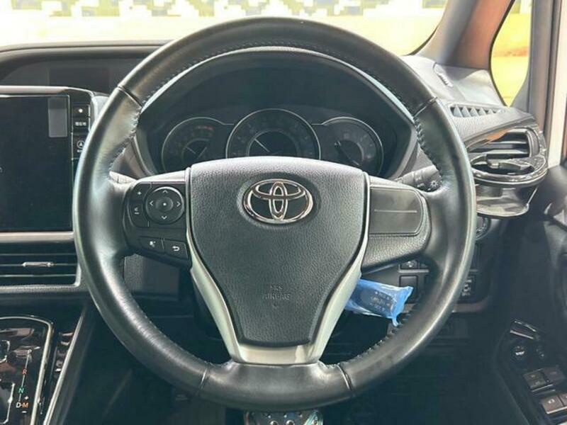 VOXY-11