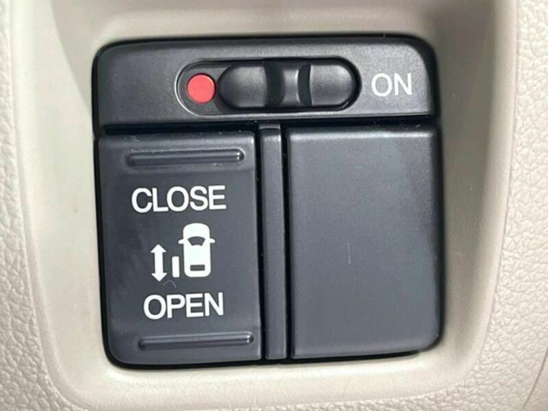 N BOX