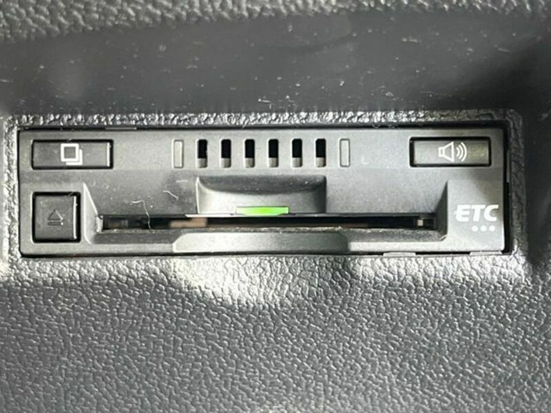 PRIUS-4