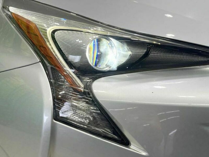 PRIUS-12