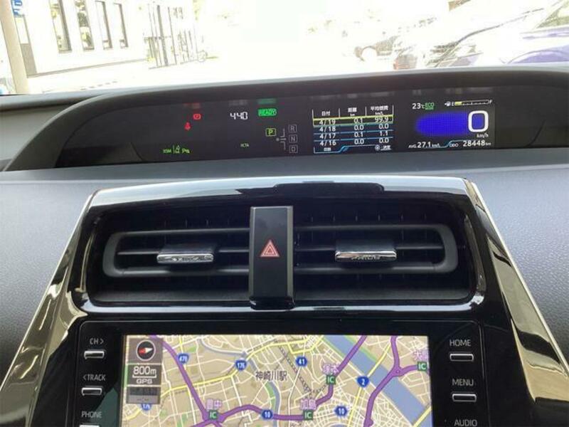 PRIUS-9