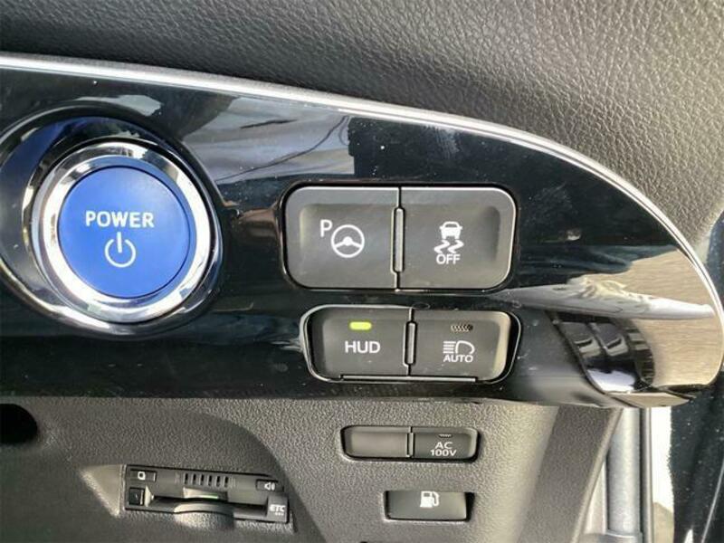 PRIUS-13