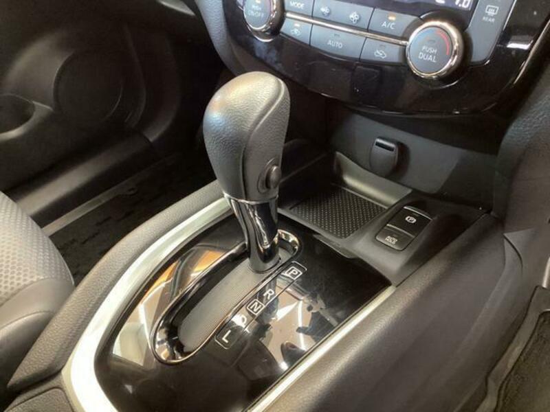 X-TRAIL-8