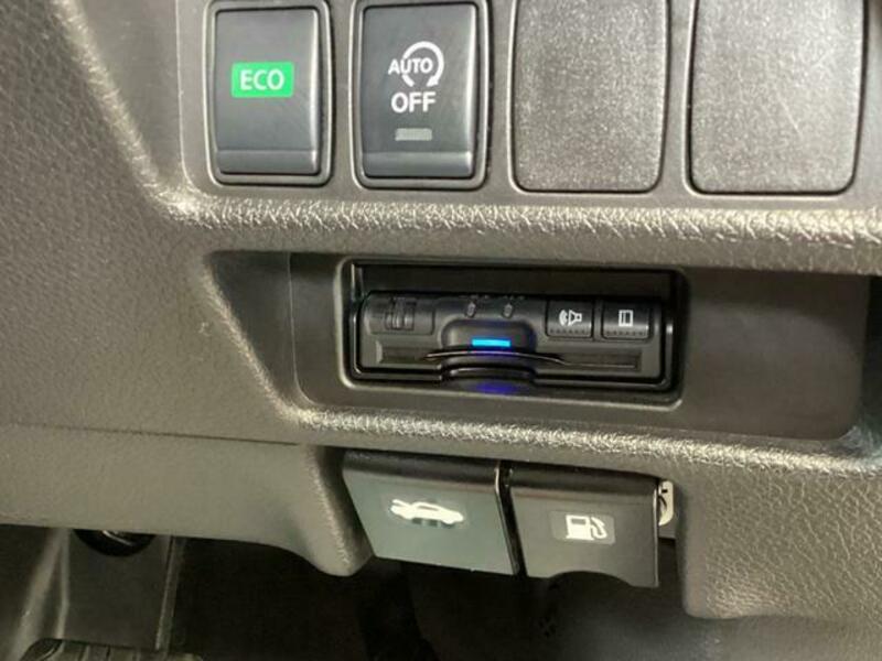X-TRAIL-12