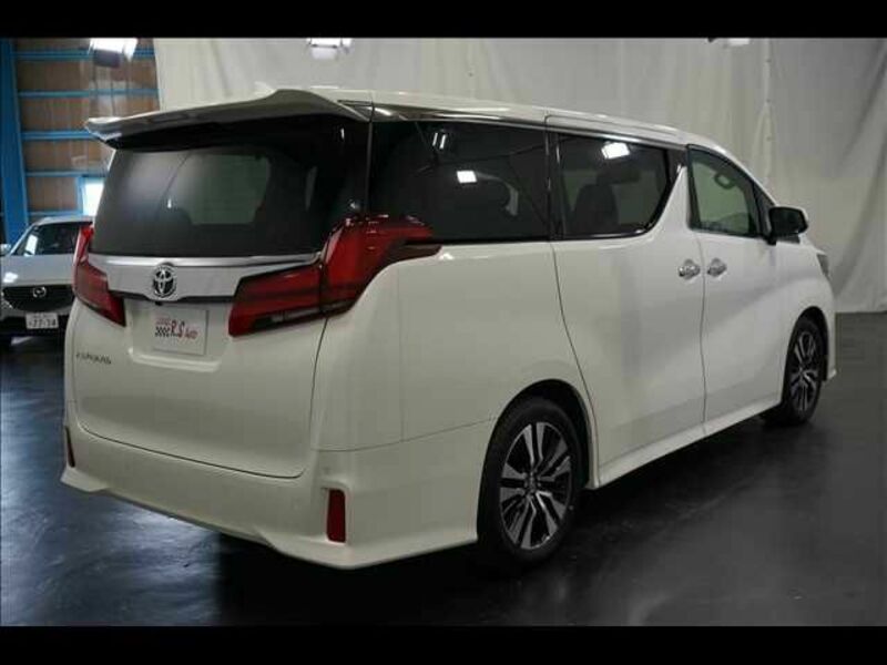 ALPHARD-8