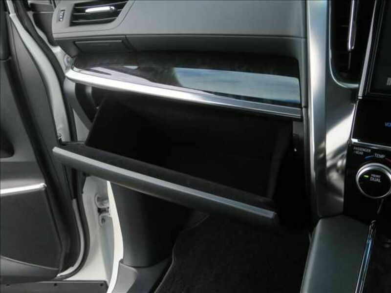 ALPHARD-12