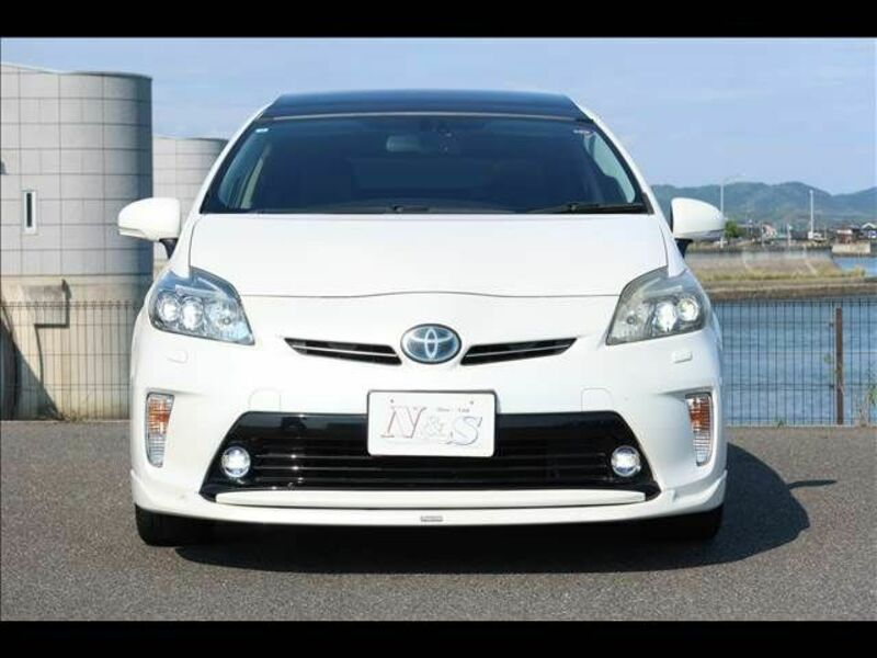 PRIUS-10