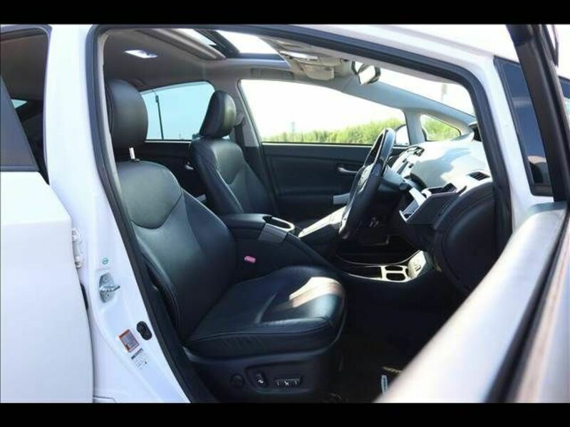 PRIUS-22