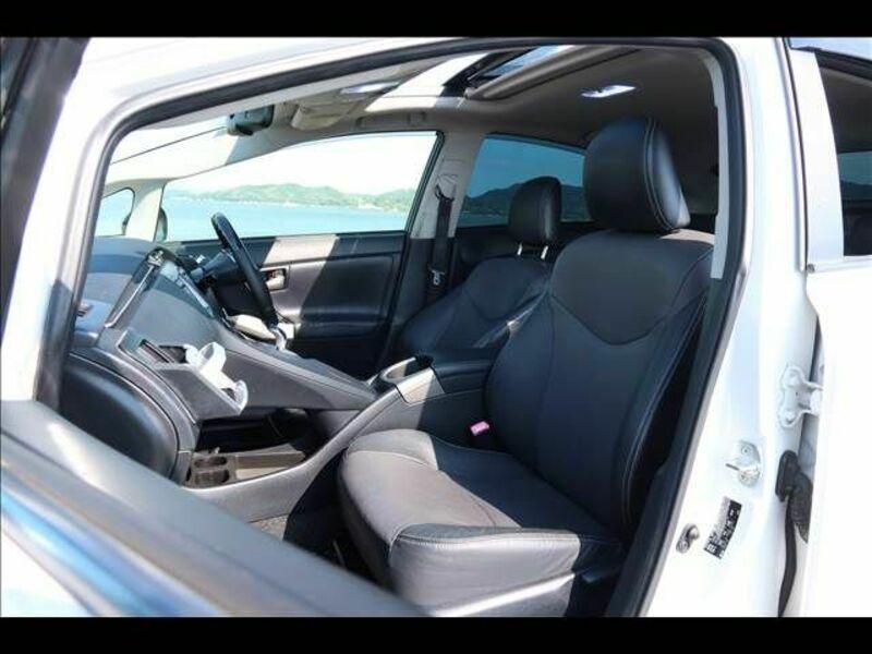 PRIUS-26