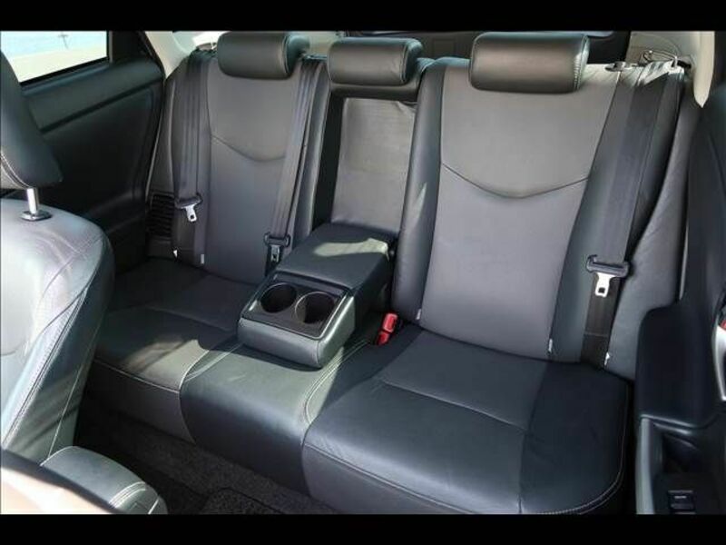 PRIUS-28