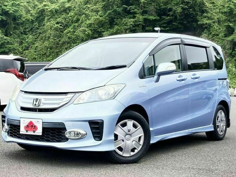 HONDA FREED HYBRID