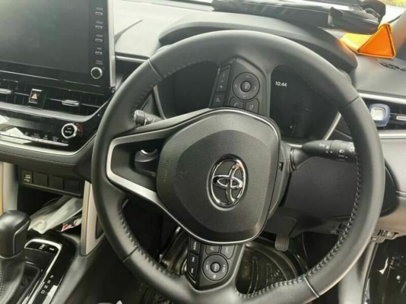 COROLLA CROSS