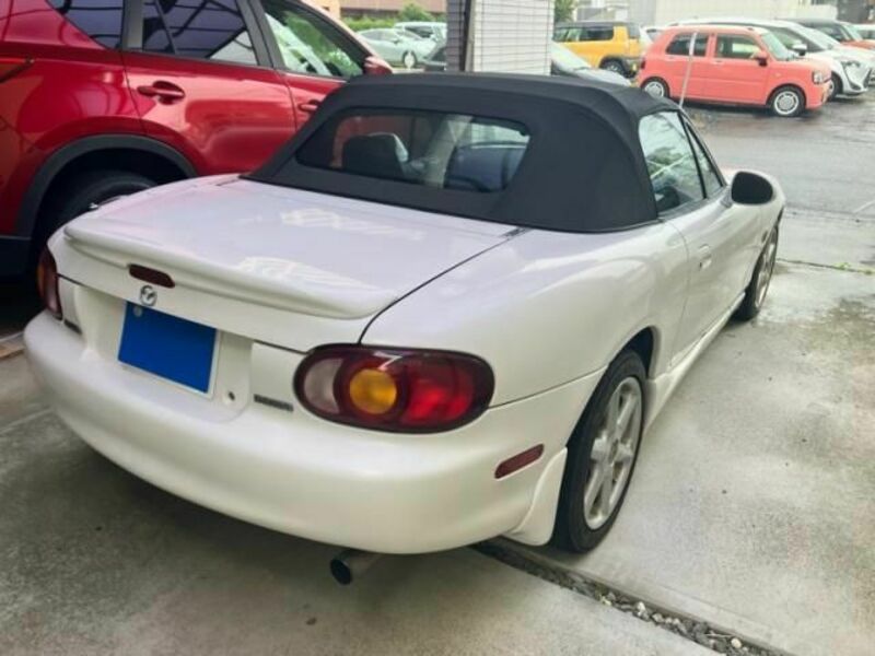 ROADSTER