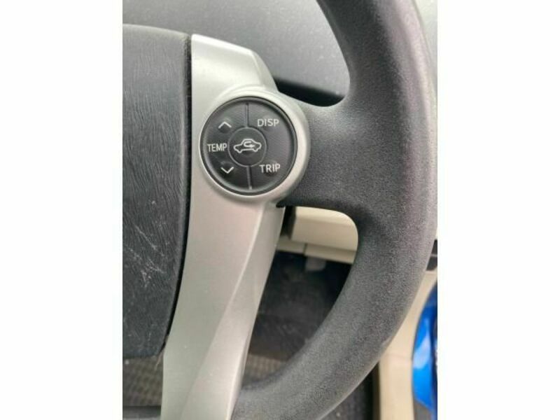 PRIUS-11