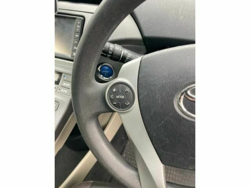 PRIUS-12