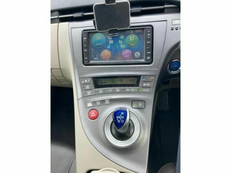 PRIUS-22