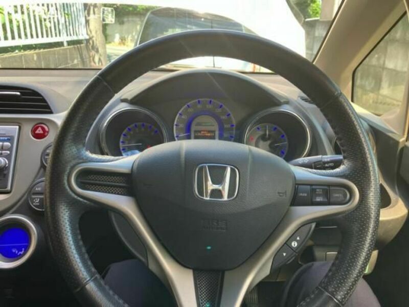 FIT HYBRID
