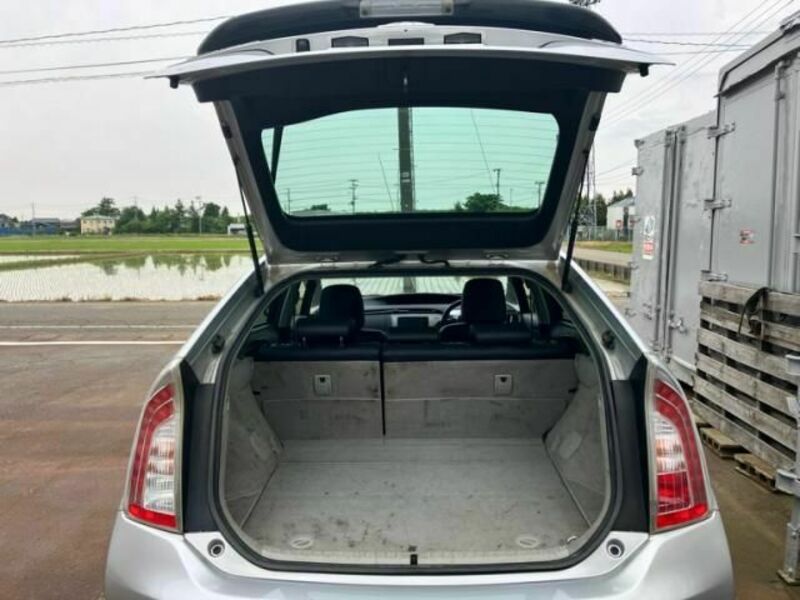 PRIUS-14