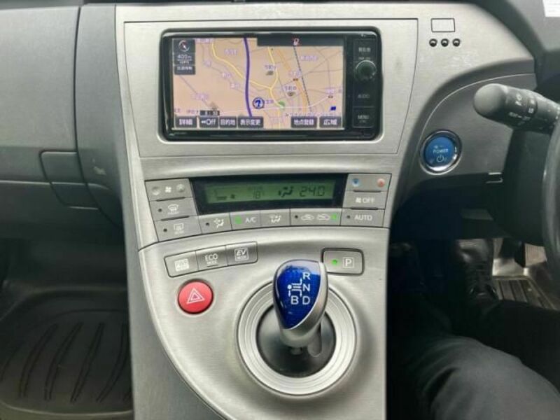PRIUS-23