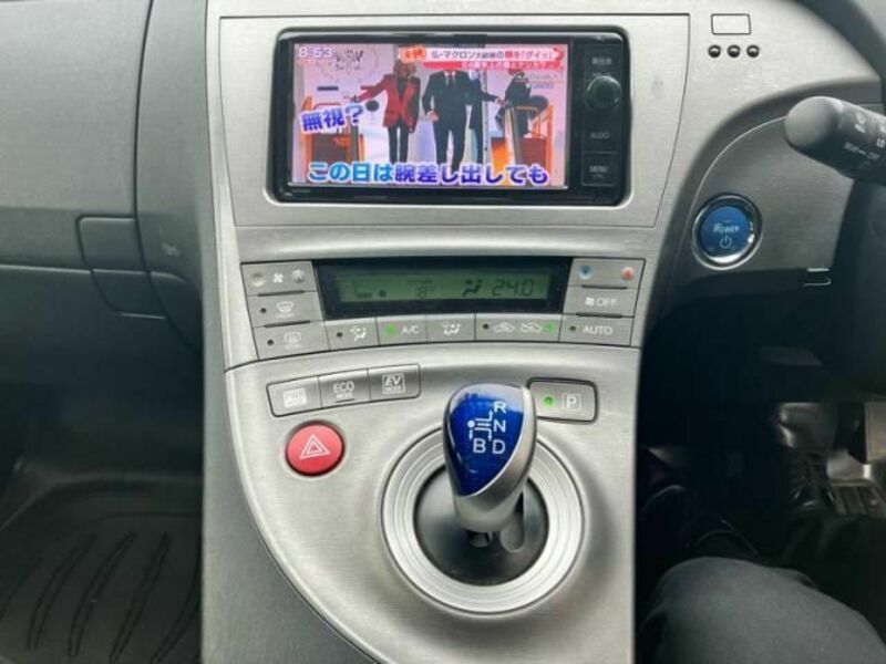 PRIUS-25