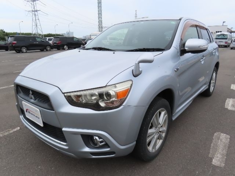 MITSUBISHI RVR