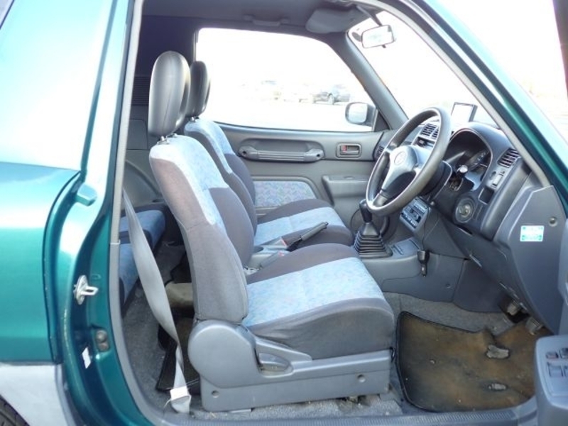RAV4