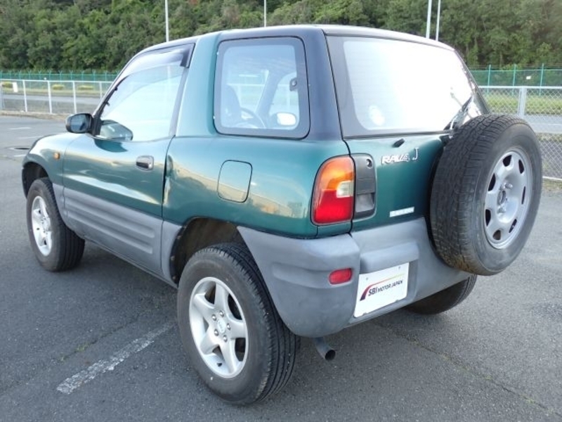 RAV4