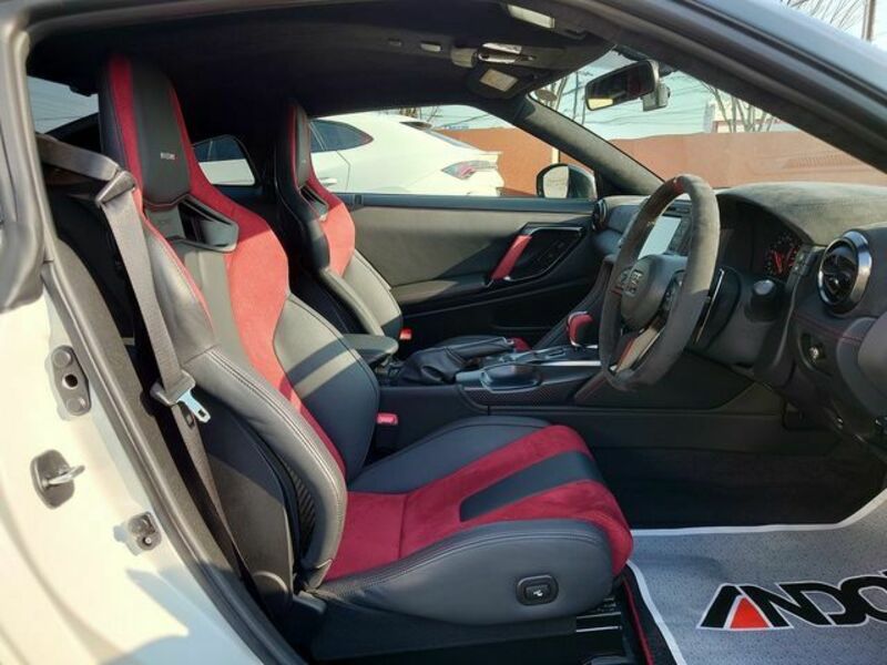 GT-R