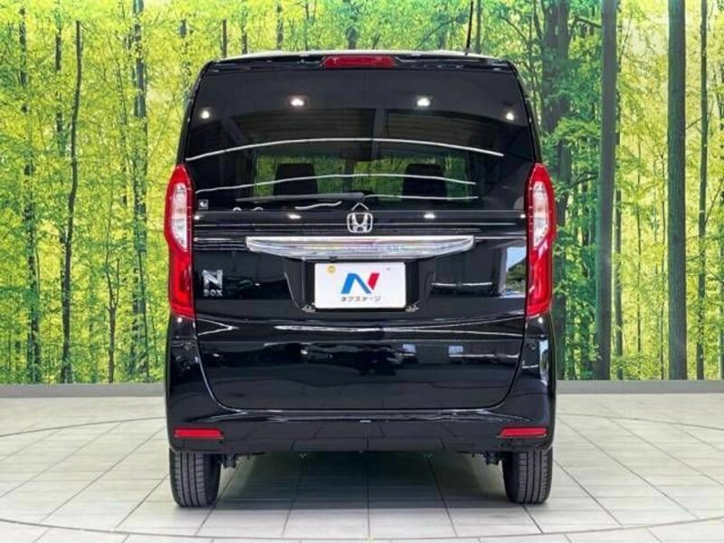 N BOX