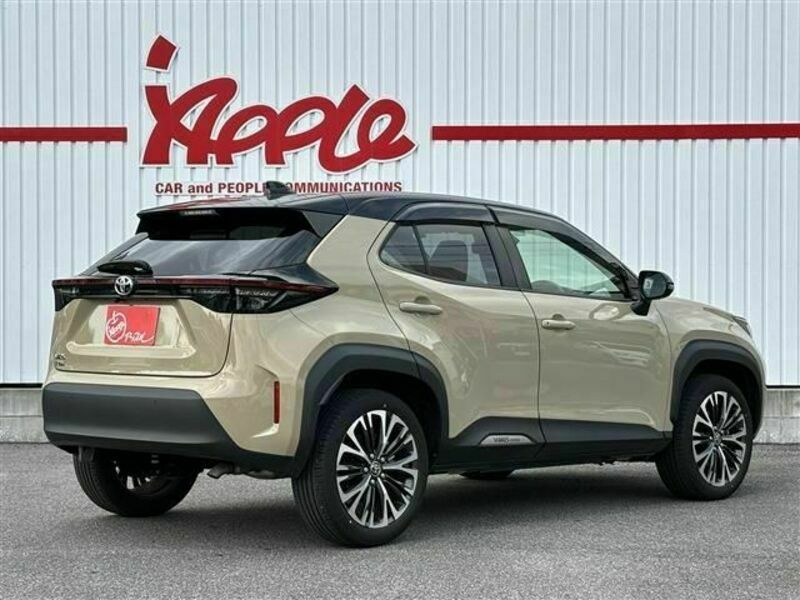 YARIS CROSS-2