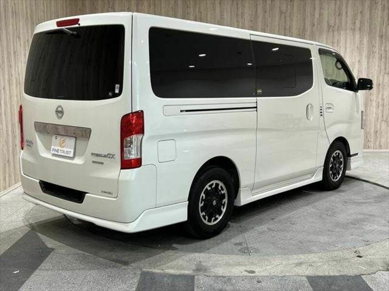 NV350 CARAVAN
