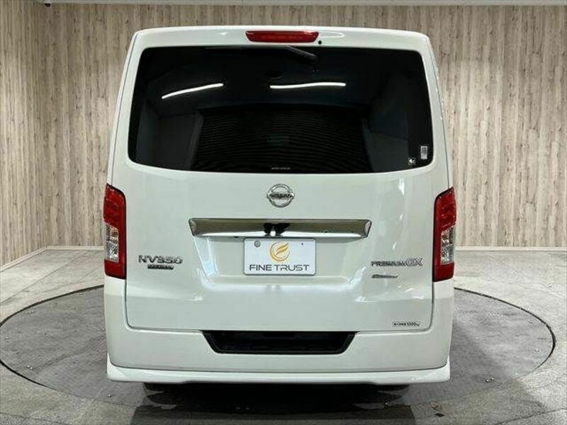 NV350 CARAVAN