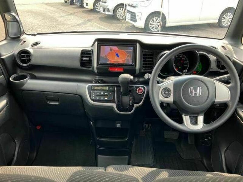 N BOX