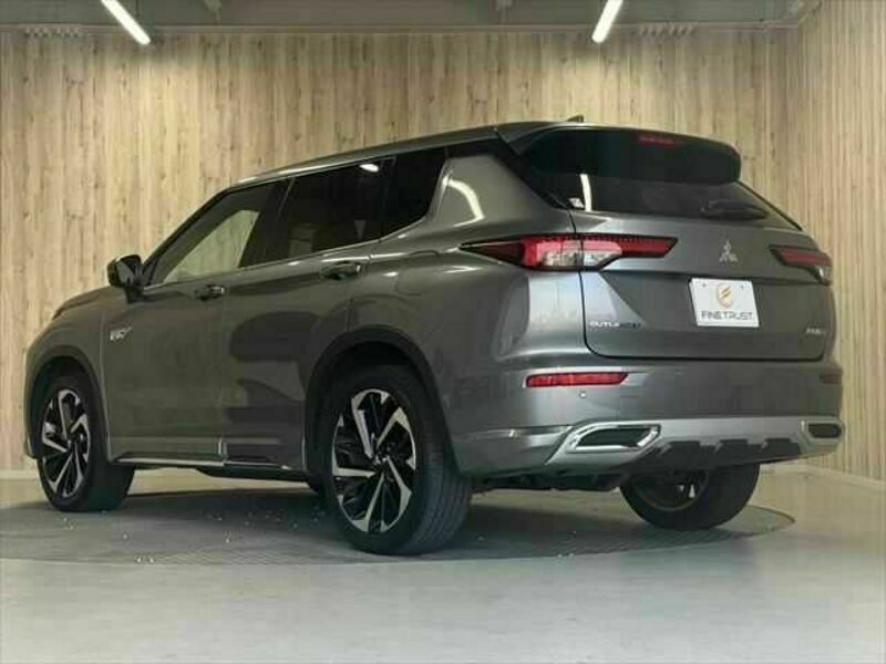 OUTLANDER PHEV